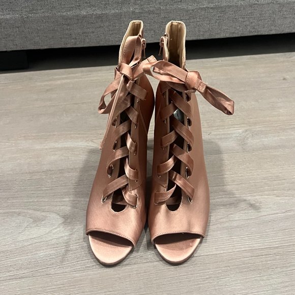 INC Rose Gold/Pink Lace Heels- Satin Fabric-Size 10 - Picture 2 of 13